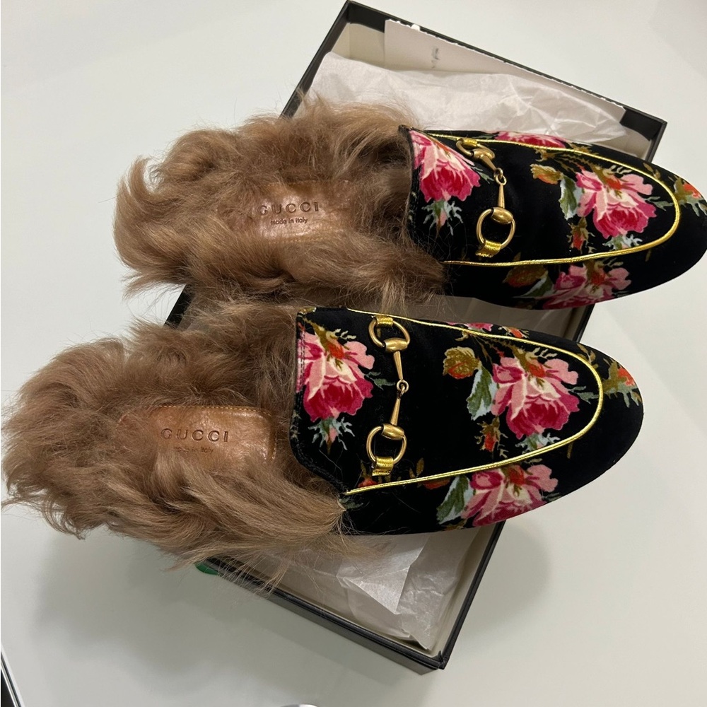 Gucci fur Mules, floral with gold detailing